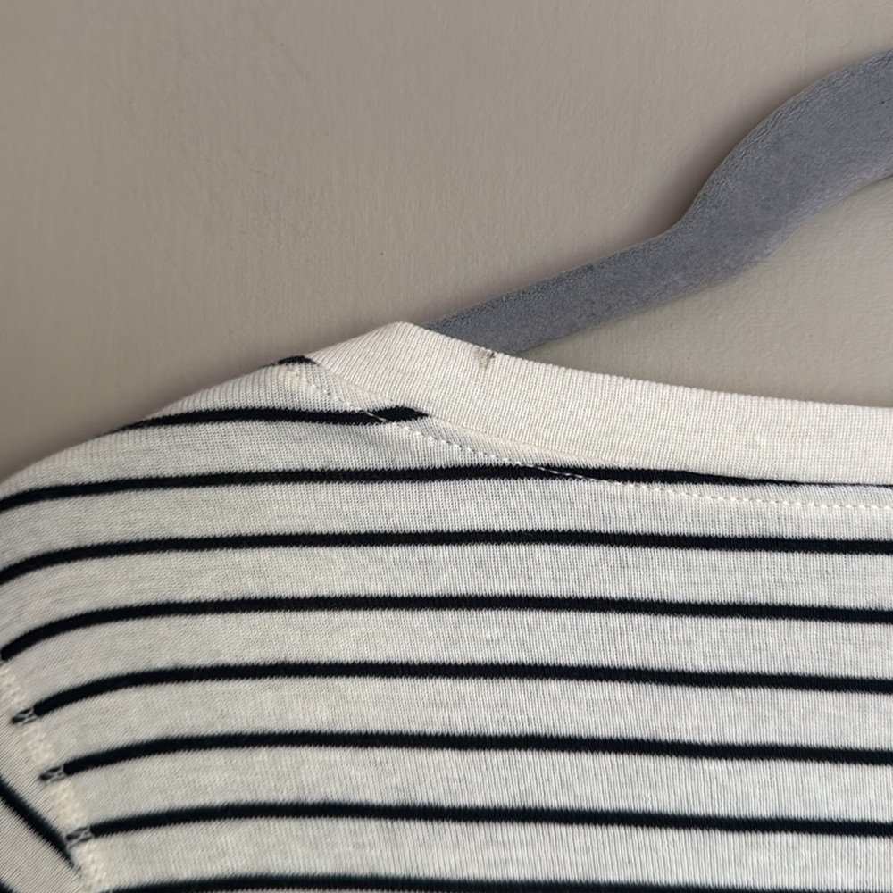 NWT- Three Dots vneck 3/4 sleeve striped shirt Egret & black striped, size XS - Picture 10 of 10